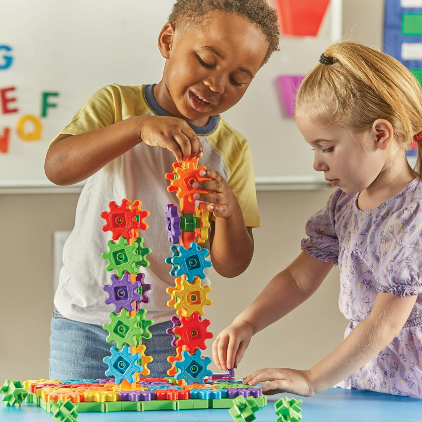 Gears! Gears! Gears!® 100-Piece Deluxe Building Set