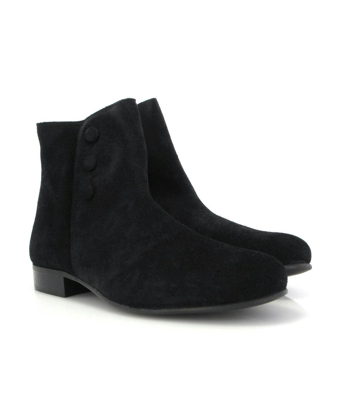 Suede Boots, Black