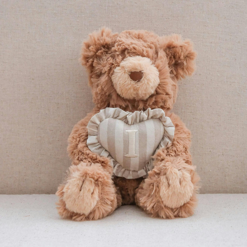 INITIAL TEDDY