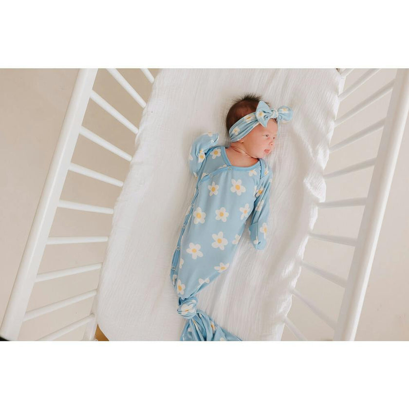 Della Newborn Knotted Gown