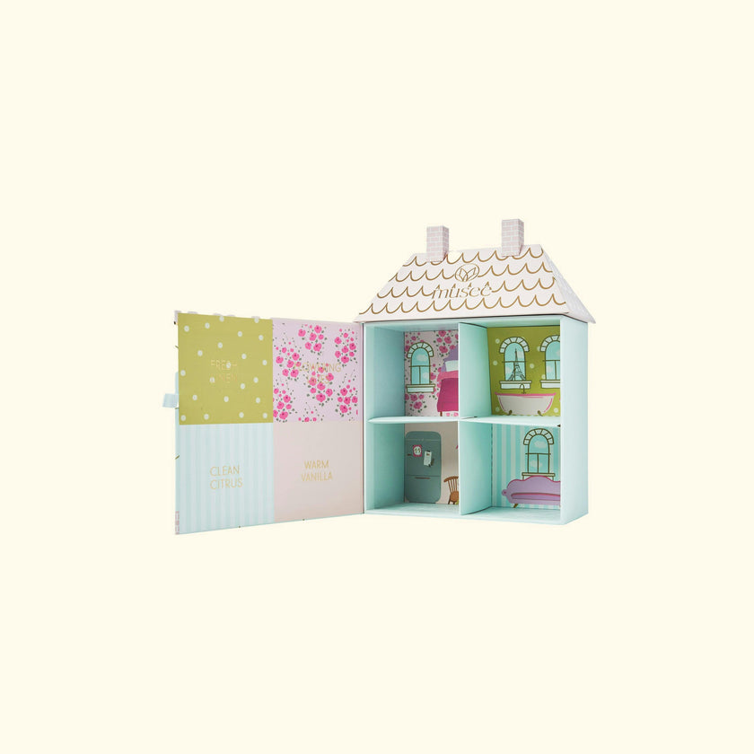 Dollhouse Gift Set