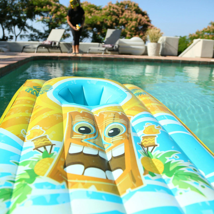 Island Toss Floating Cornhole Game