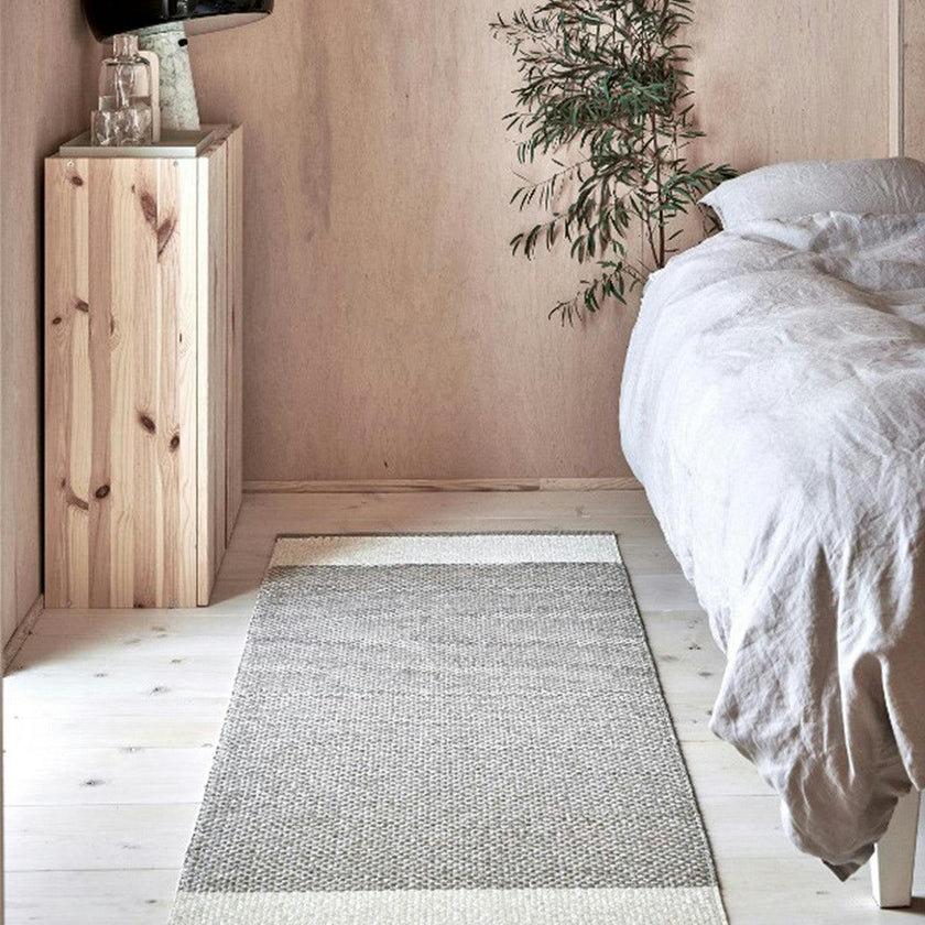 Rug EDIT Mud/Vanilla/Linen met. 4.5 x 6.5 ft