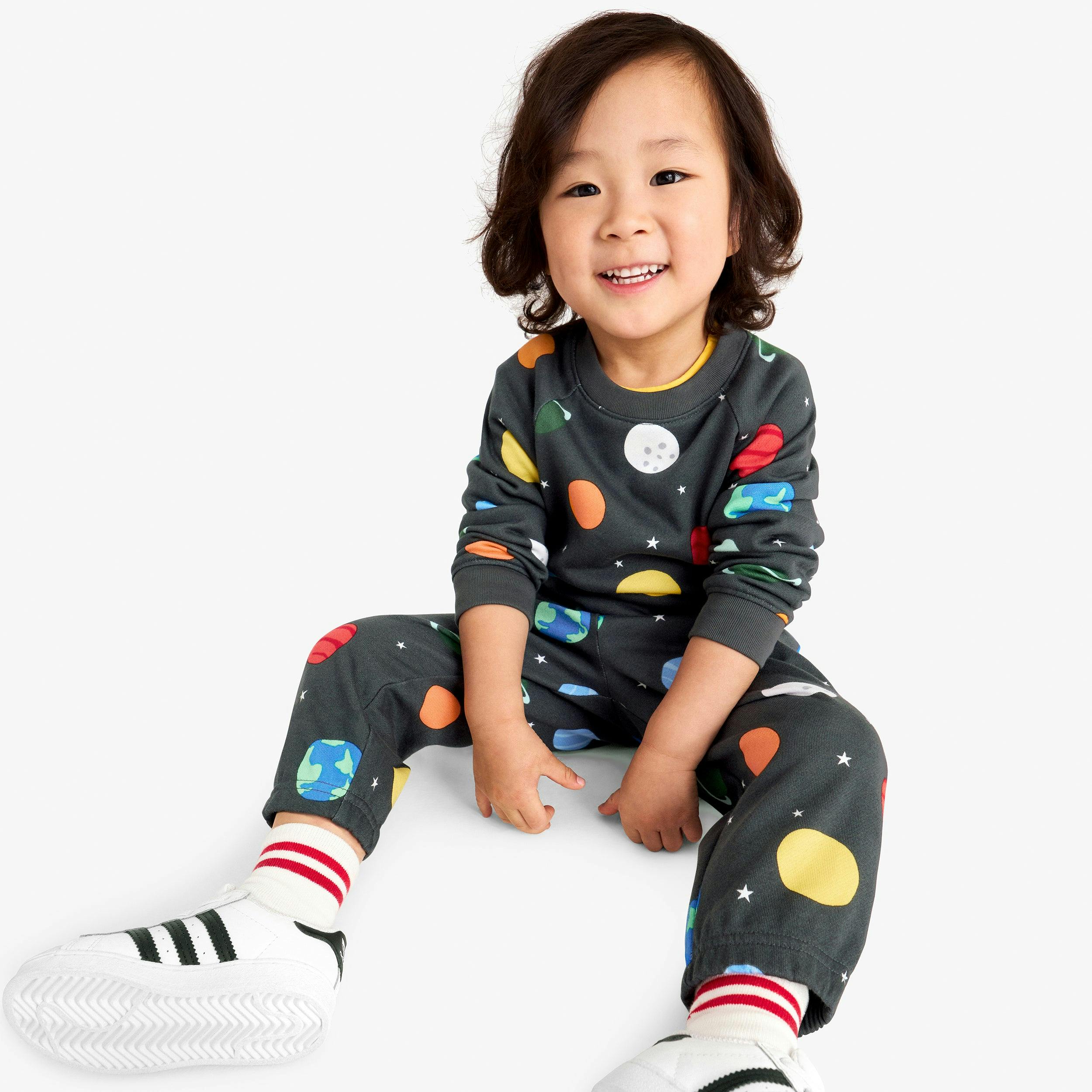 Kids sweatpant in rainbow galaxy