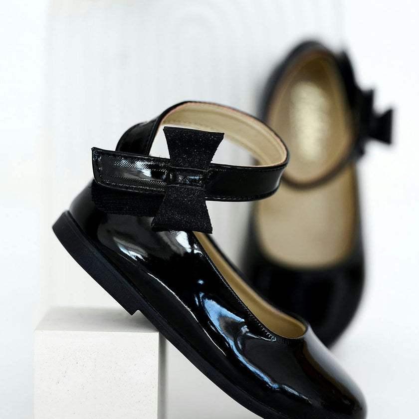 Shiny Black Shoes