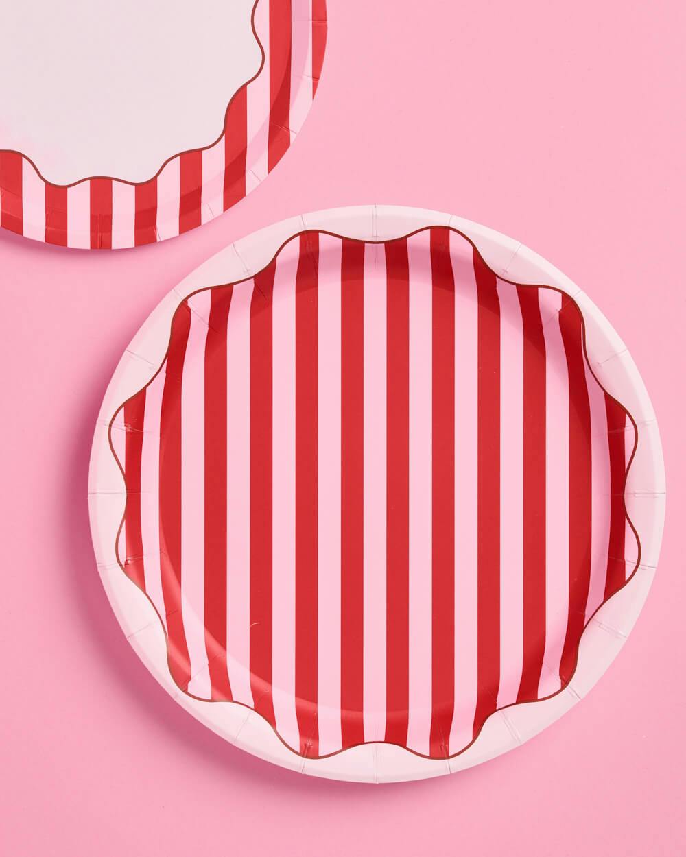 Candy Stripe Plates - 10 paper plates, 9in
