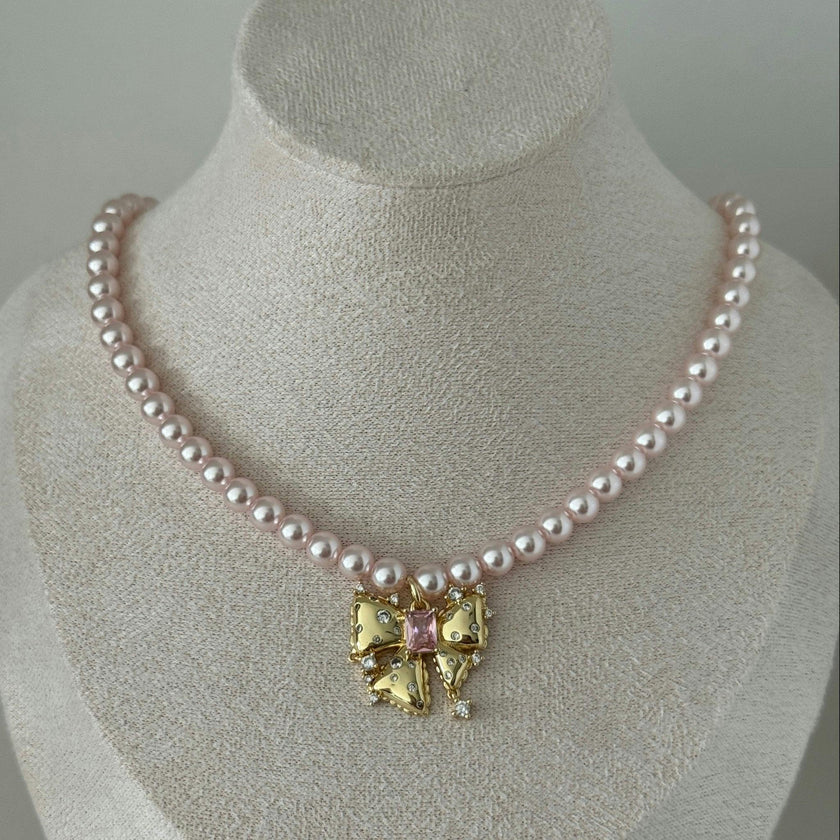 Chloe Pearl Necklace