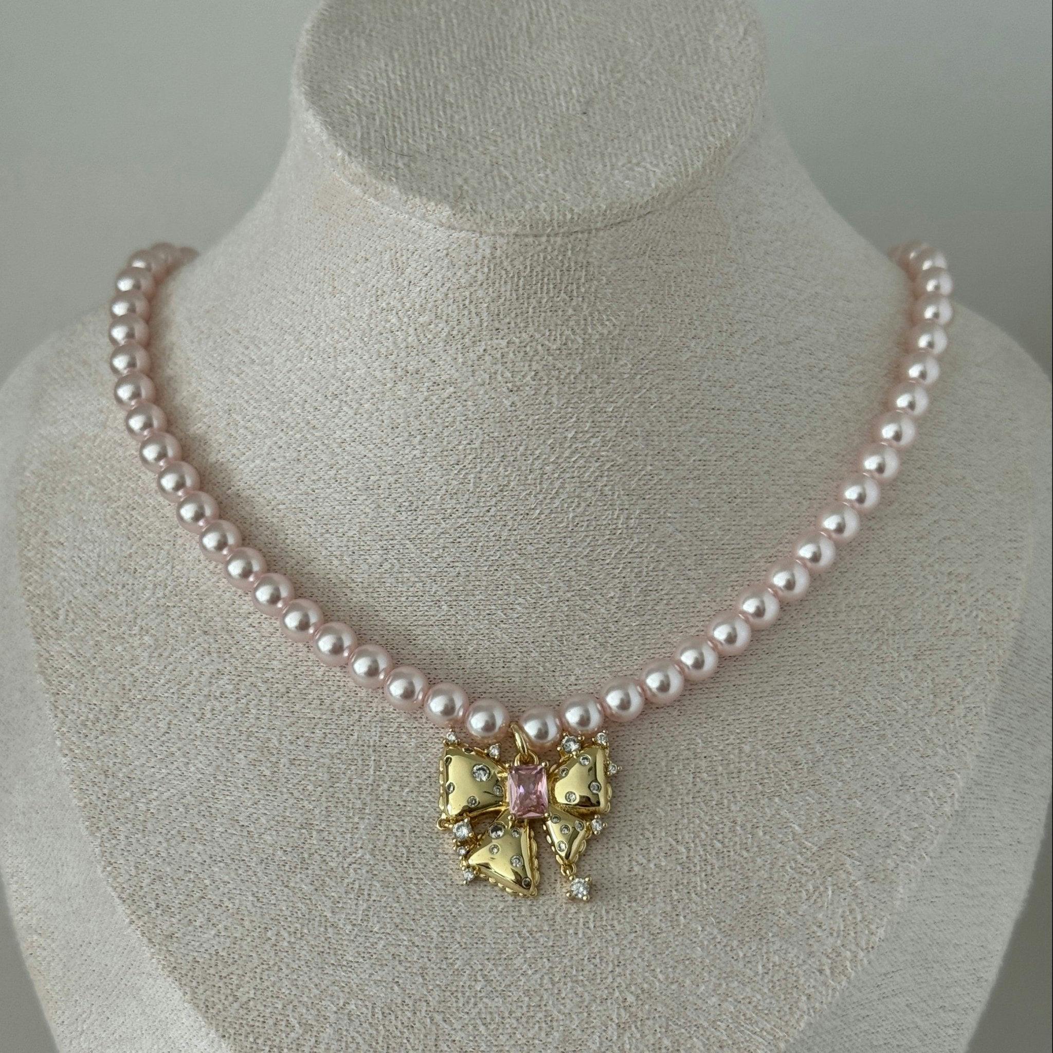 Chloe Pearl Necklace