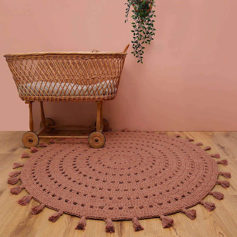 Nila Hand-Crocheted Tassel Round Rug