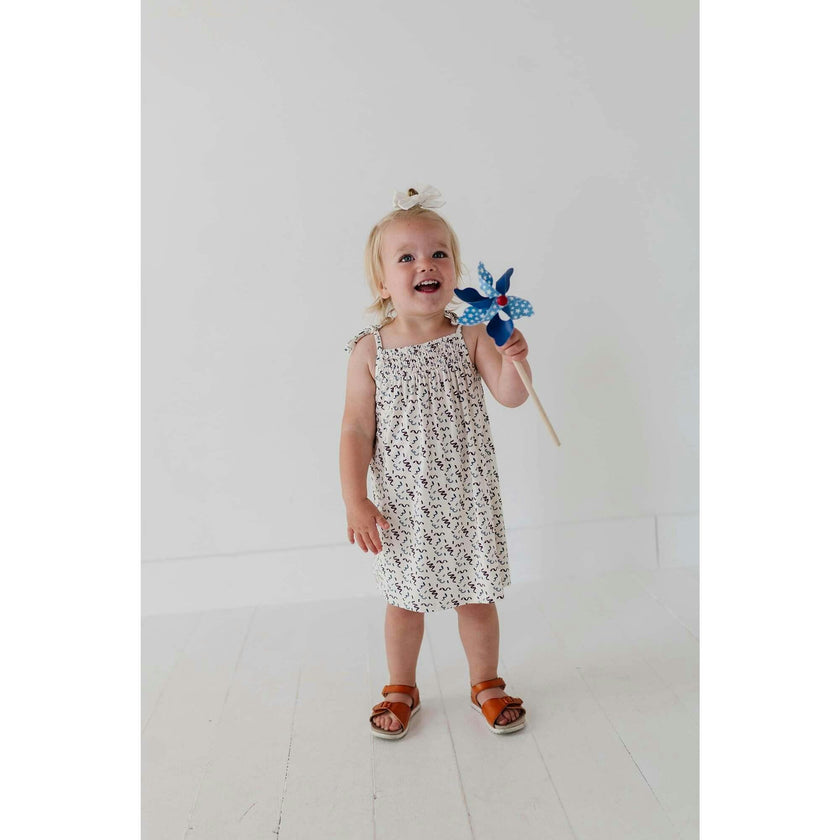 Girl's Smocked Dress Daisy Bloom