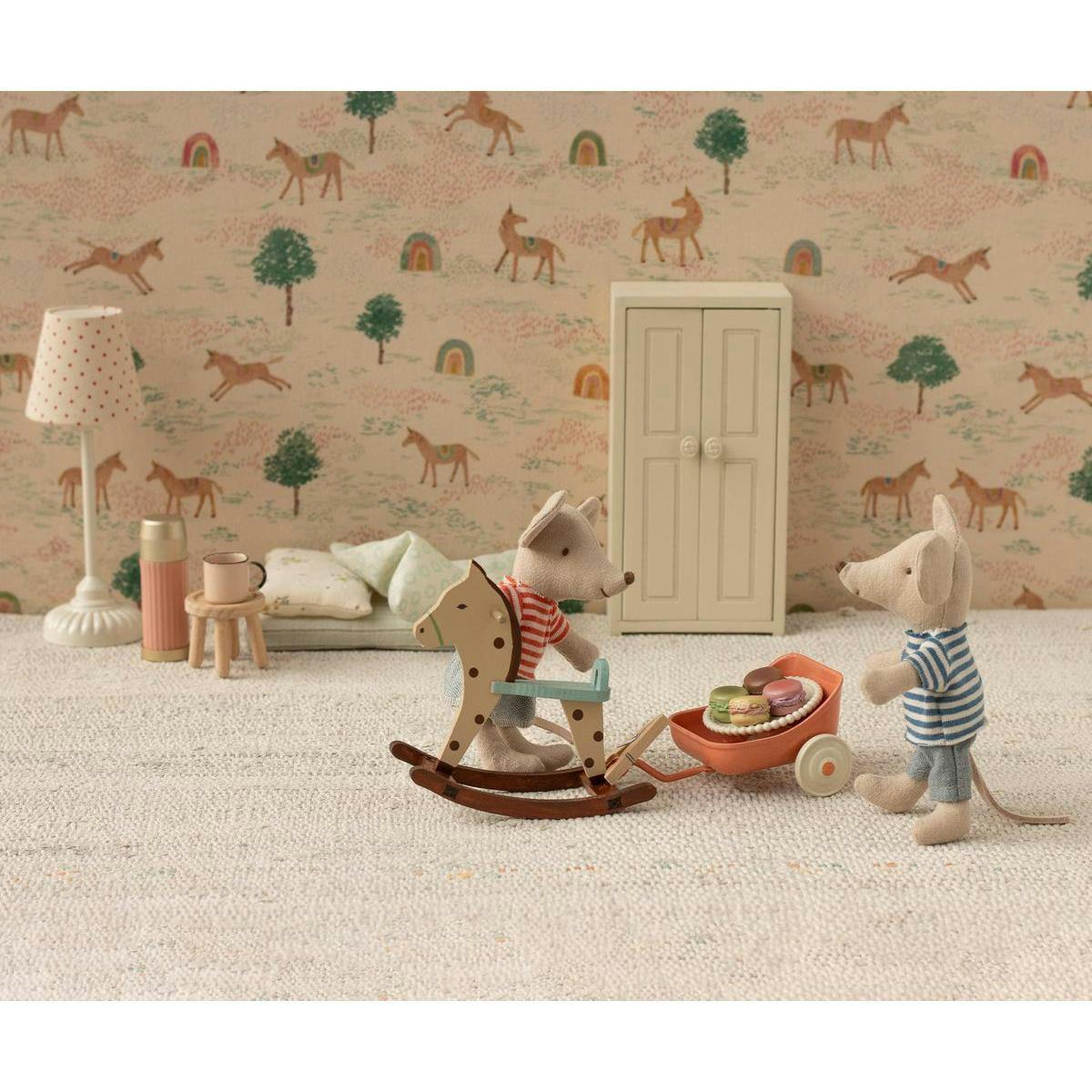 Tricycle Hanger, Mouse - Coral