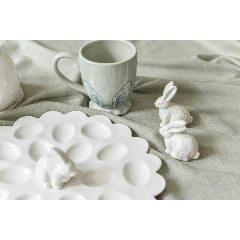 Egg Tray with Shaped White