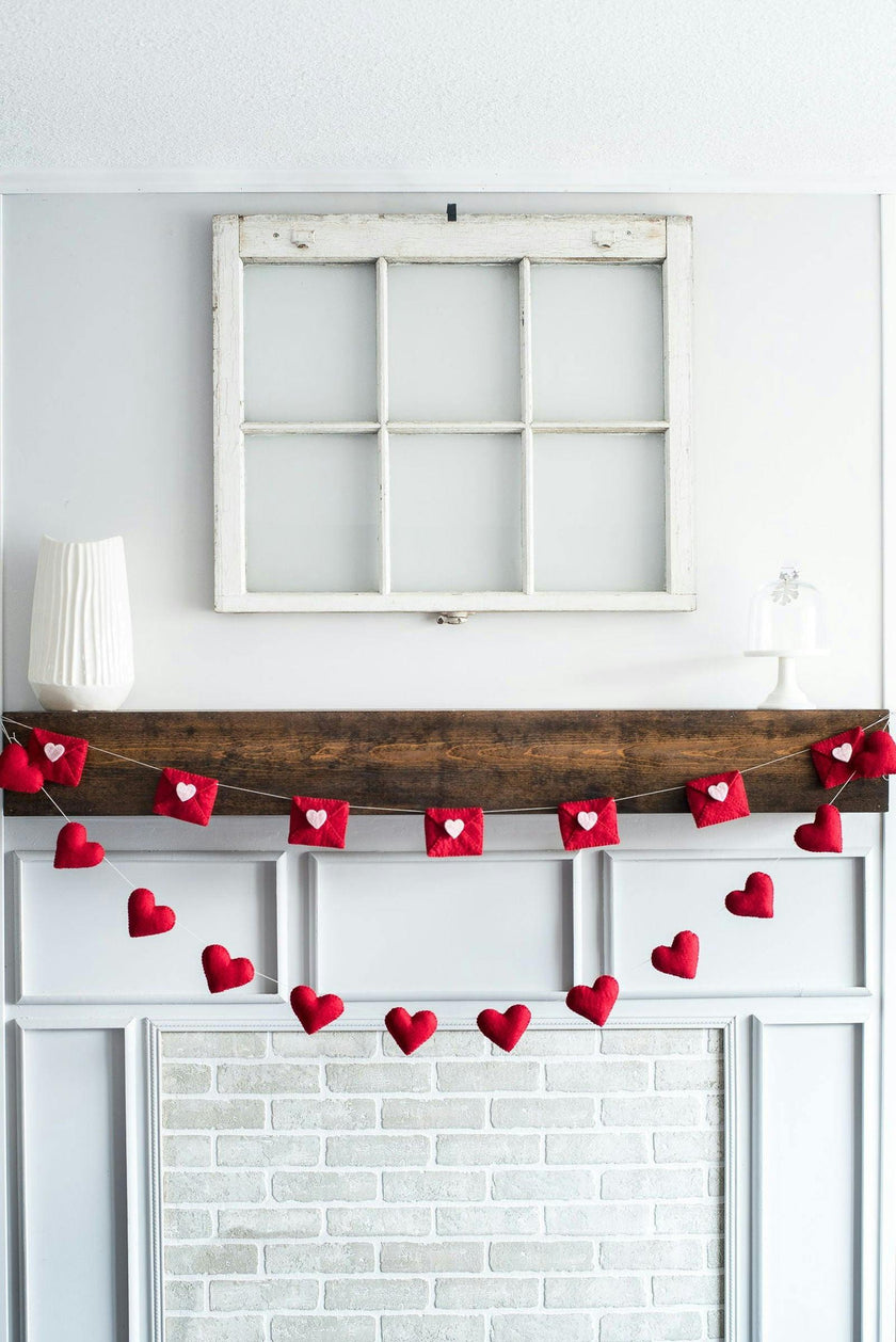 Heart Garland (Red)