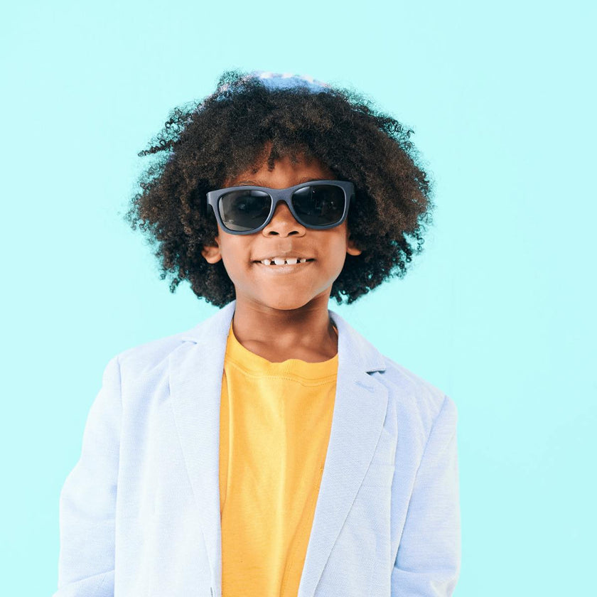Jet Black Navigator | Polarized Smoke Lenses
