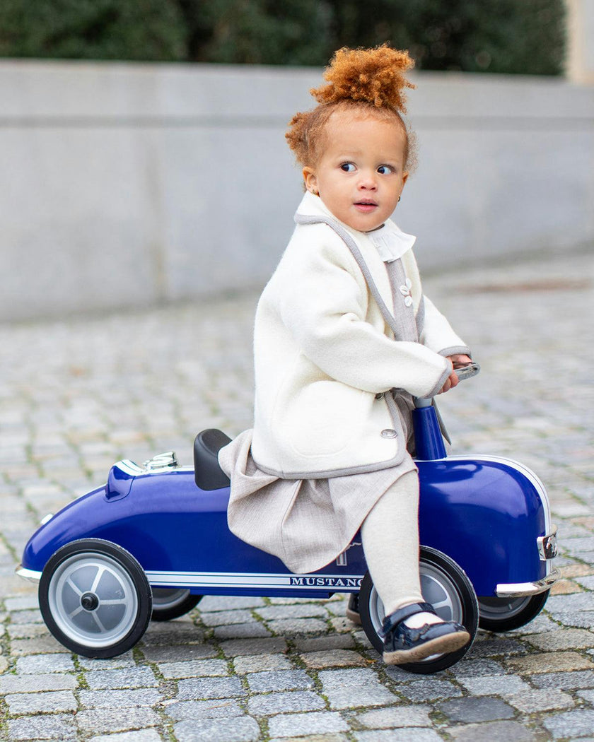 Ride on FORD Mustang