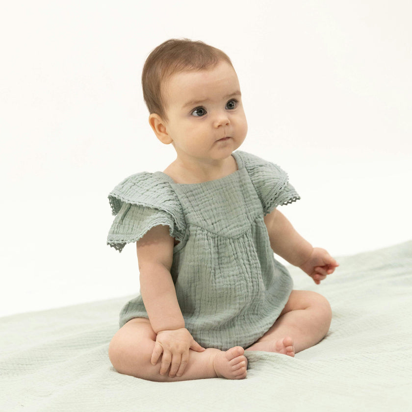 Solid Muslin Jadeite - V-Neck Bubble