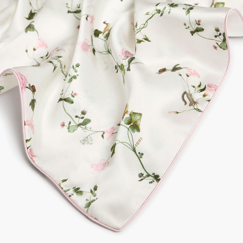 The Sisi Silk Pillowcase - Pink Pond Floral