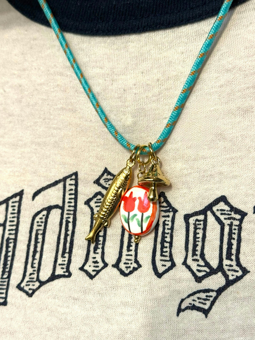 SUMMER CORD FISH CHARM NECKLACE