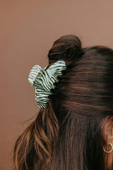 ZEBRA ACETATE CLAW