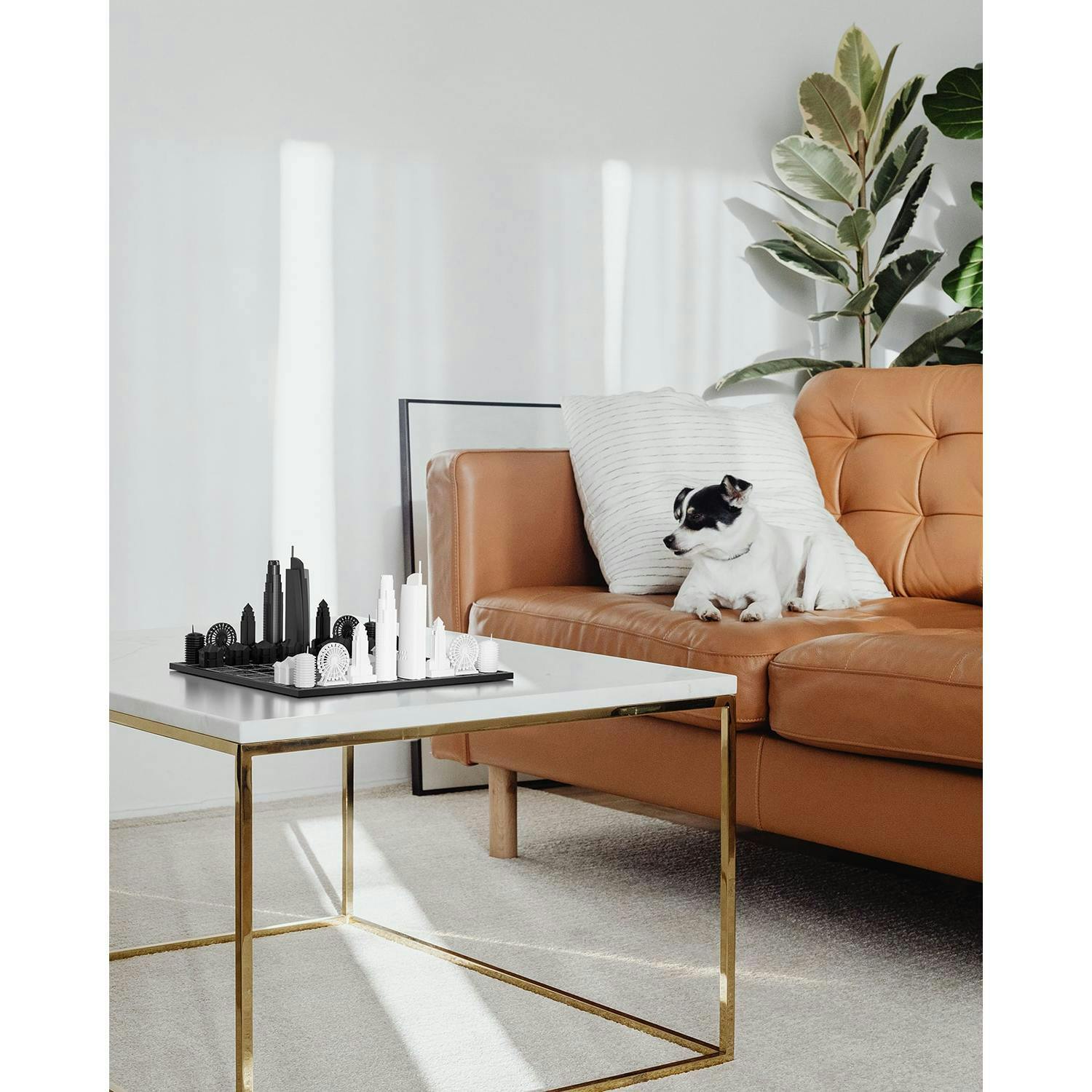 Chess Set Acrylic LOS ANGELES with Marble Hatch Board
