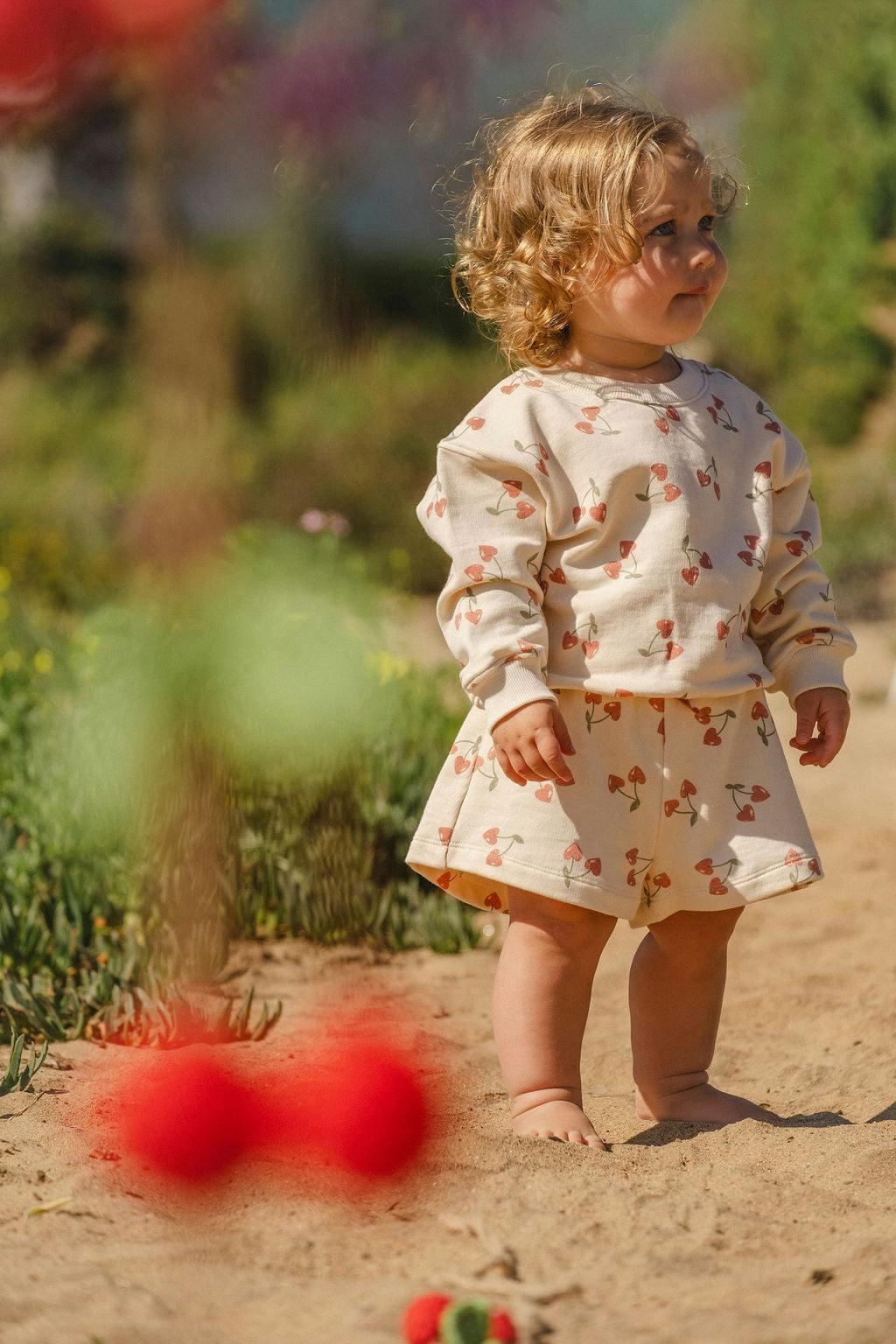Sweatshirt Set in Cherry Crush