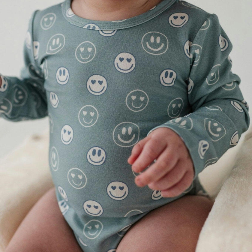Baby Long Sleeve Bodysuit Heart Eyes