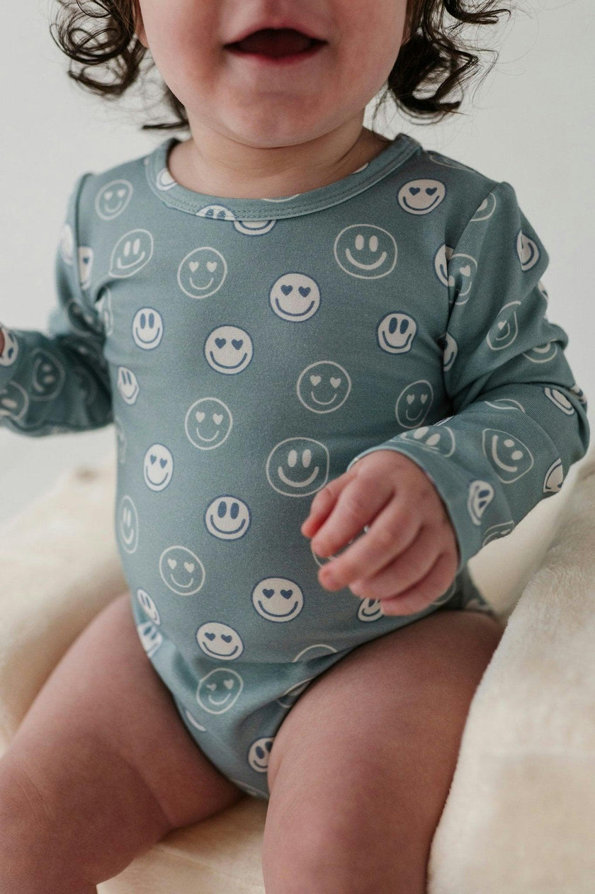 Baby Boy Long Sleeve Bodysuit in Heart Eyes