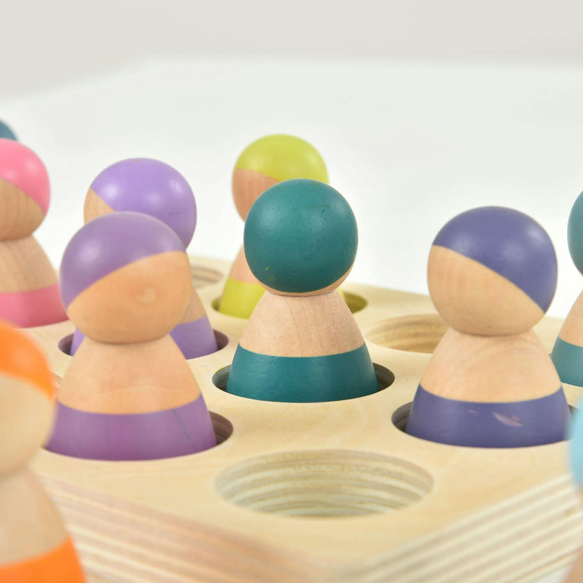 Wooden Rainbow Peg Dolls Figures 12 Piece Set