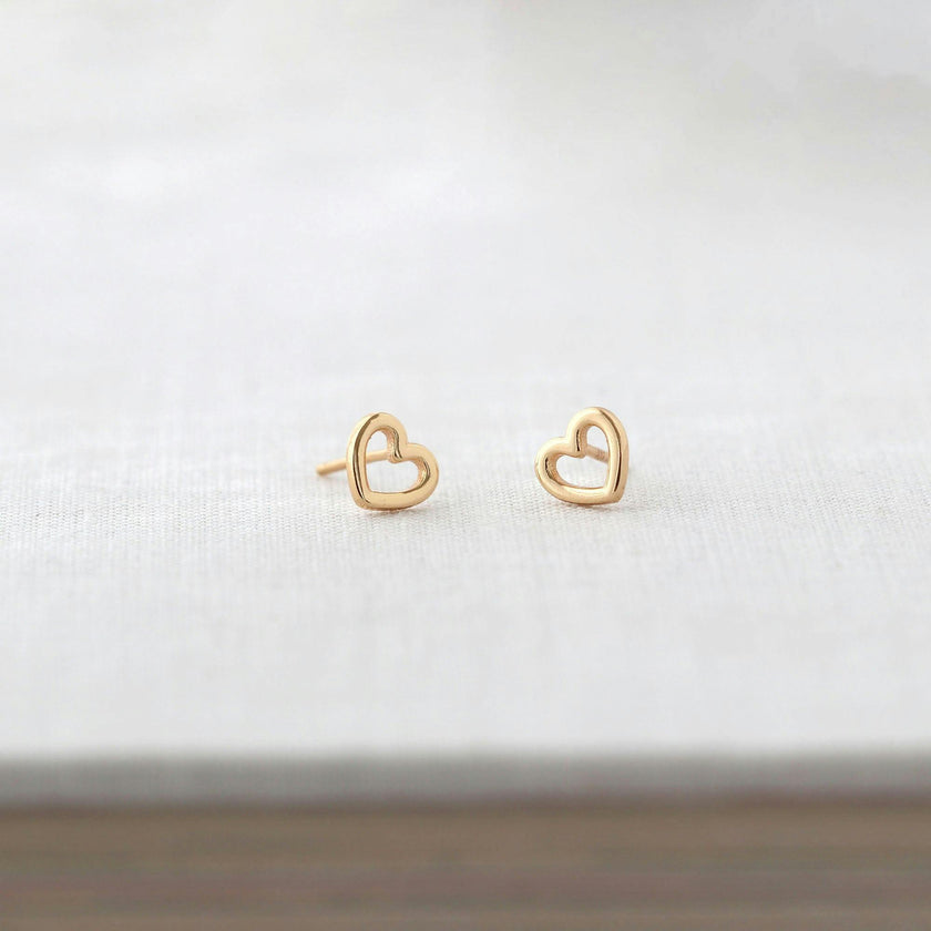 Heart Outline Stud Earrings