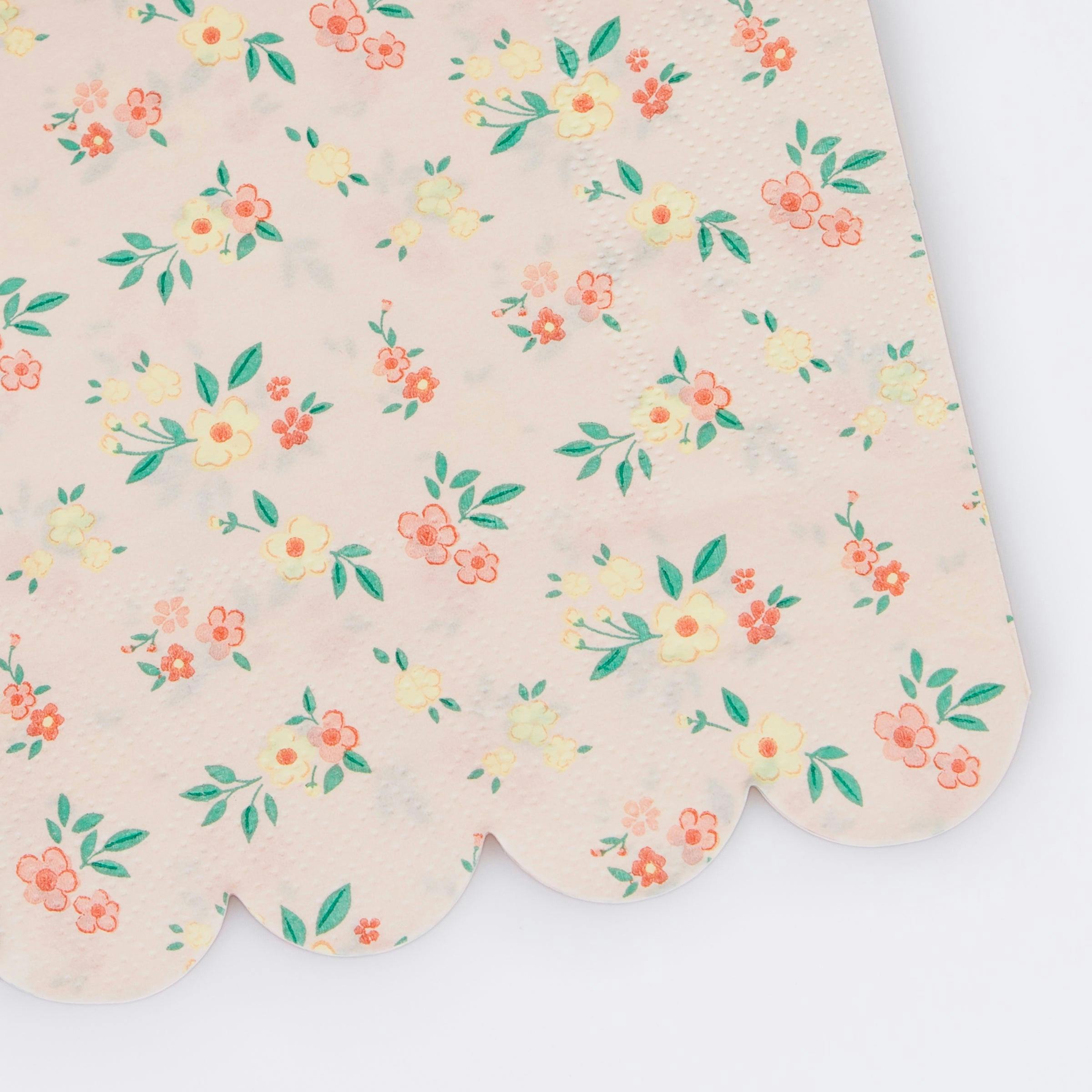 Vintage Ditsy Guest Towels