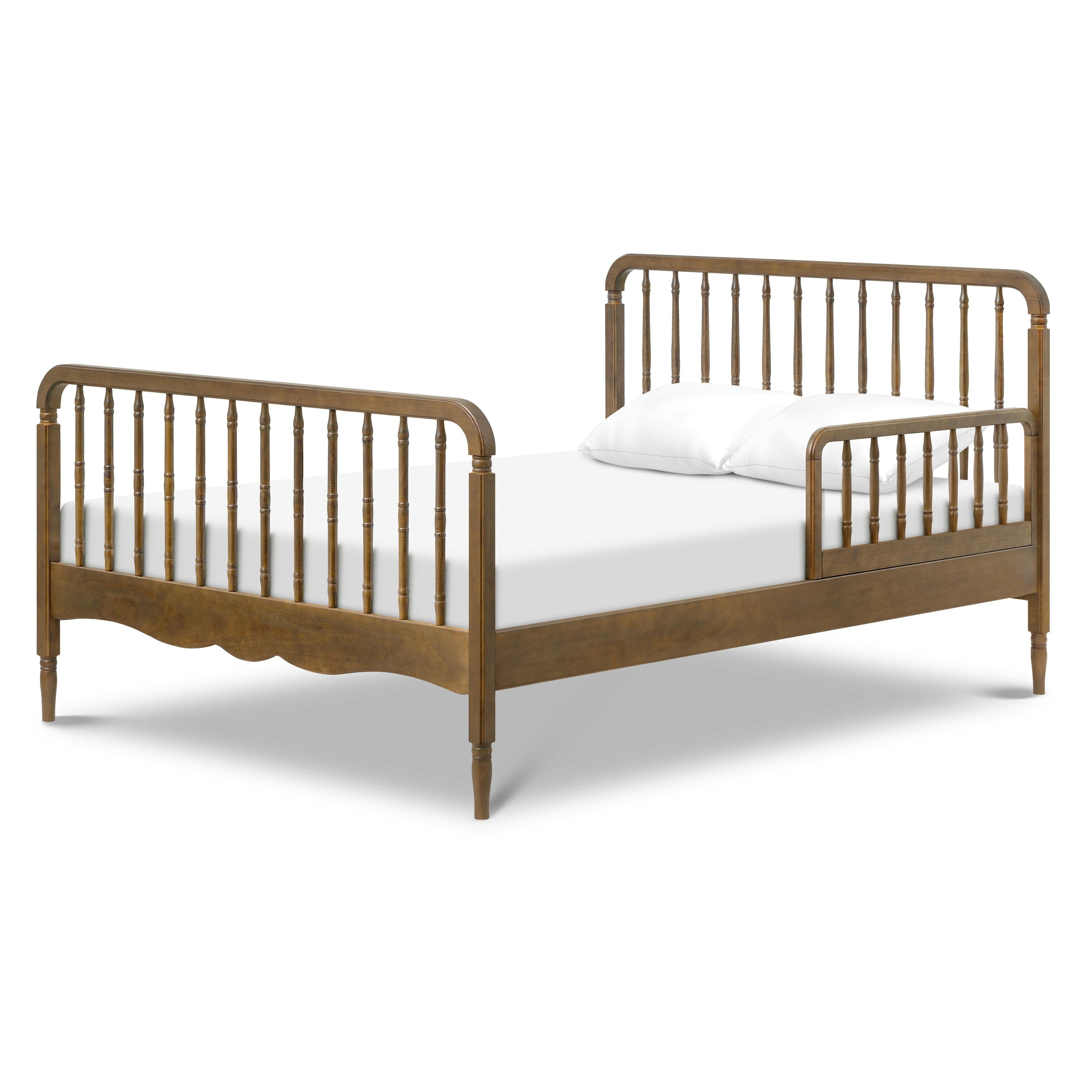 Liberty Spindle Full Bed in Natural Walnut