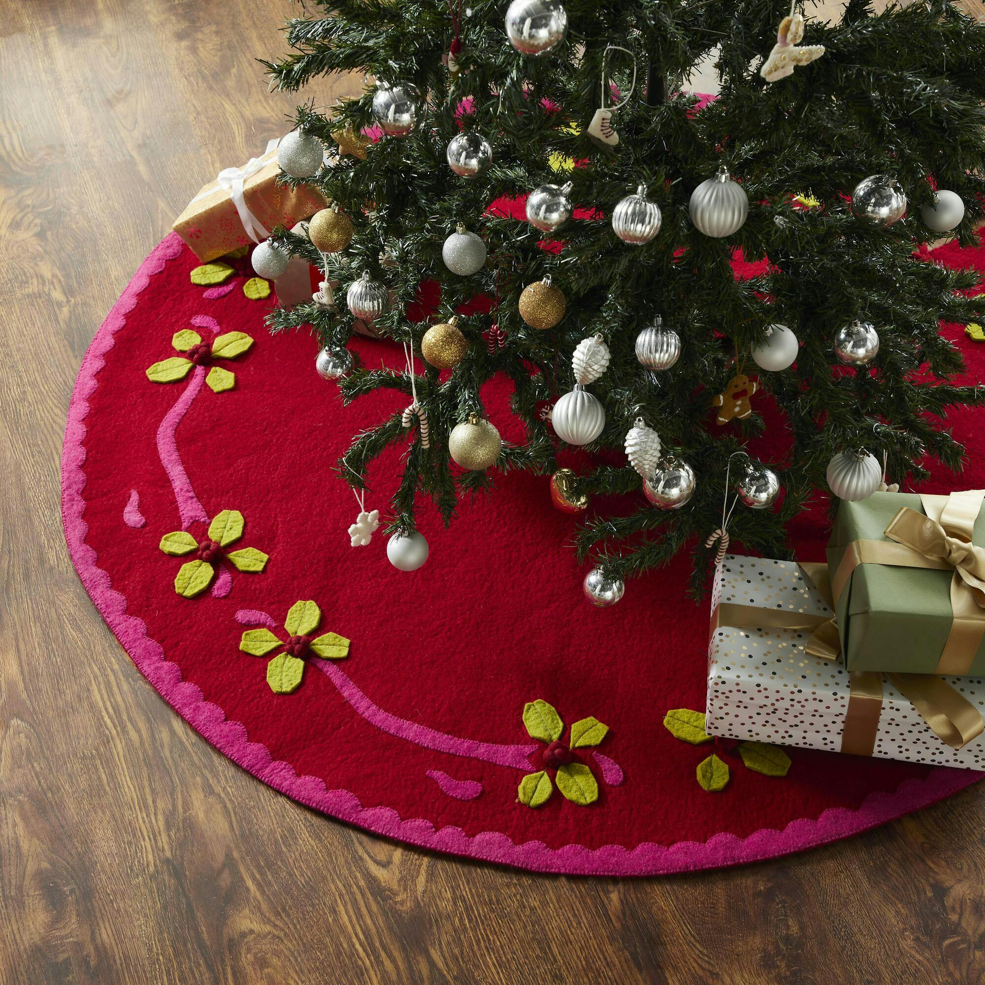 Handmade Christmas Tree Skirt Felt - Berries Red - 60