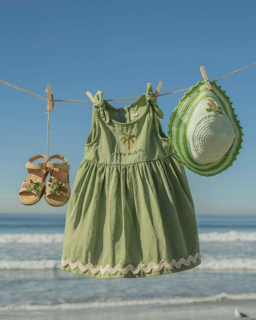 Palm Sandals in Cherry