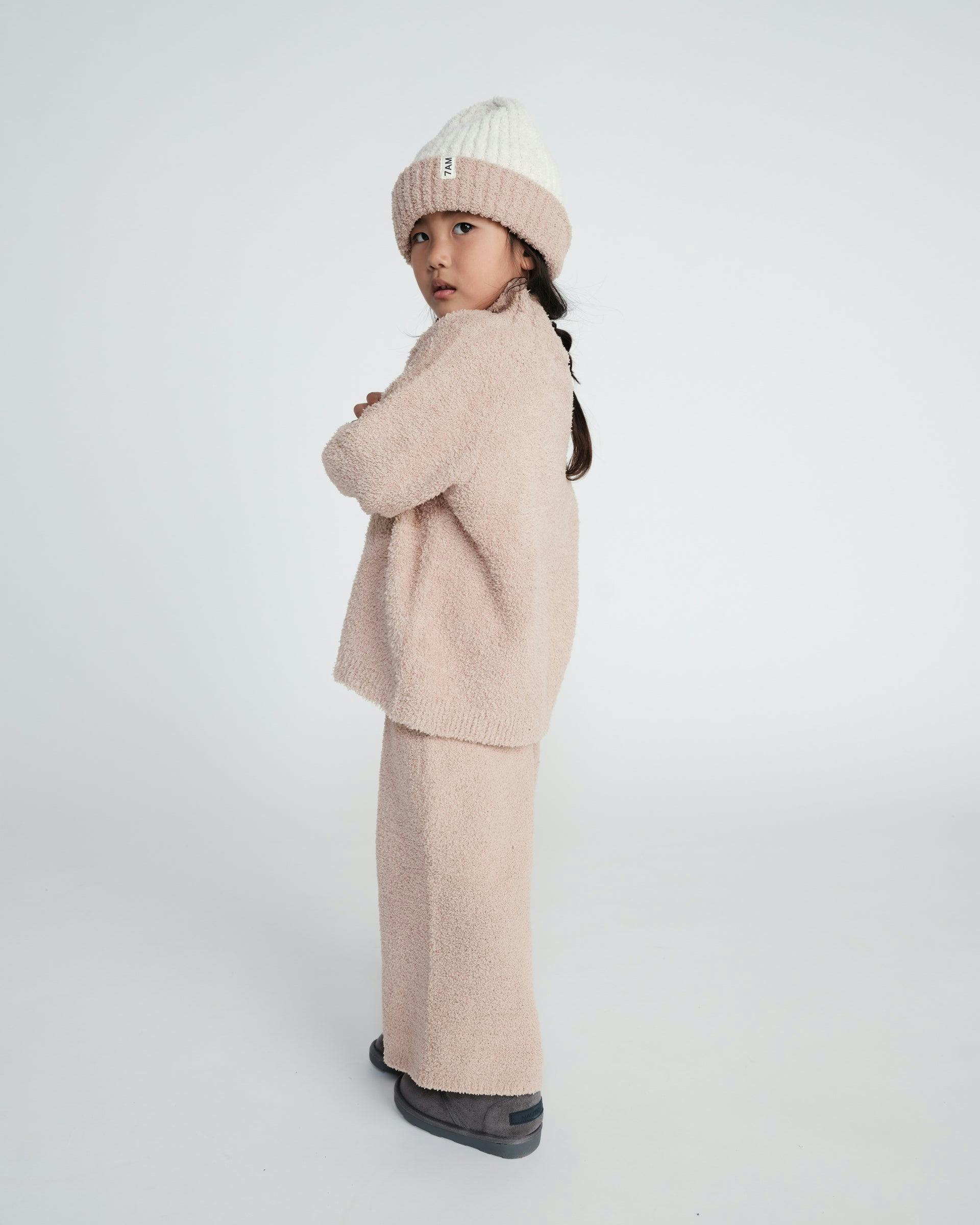 Two-Tone Ribbed Beanie • Fuzzy