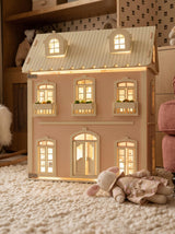 House of Nice · A Little House on The Riviera inside