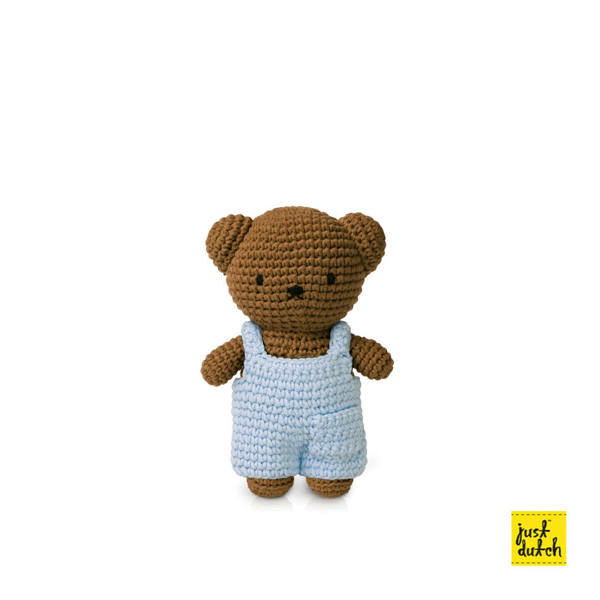 Boris in Casual Color Crochet Outfit