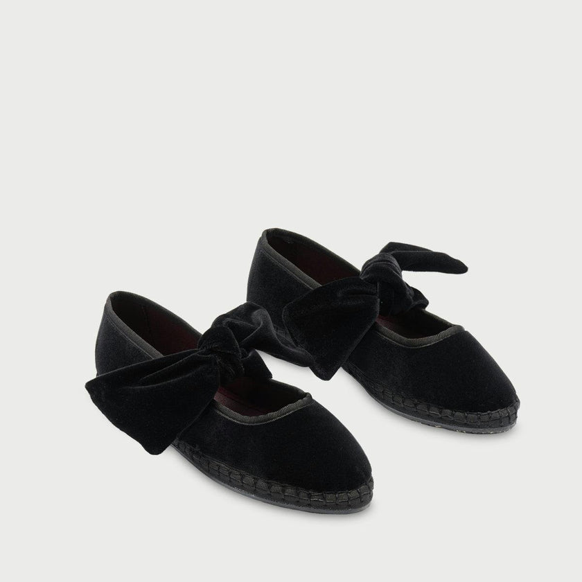 Lyra Black