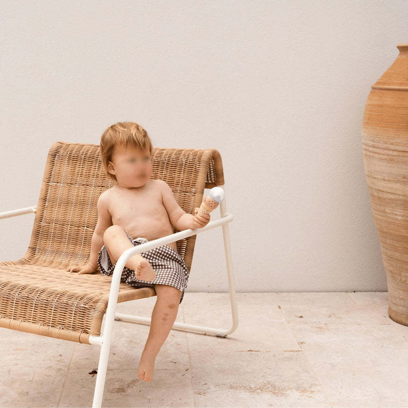 Milo - Coconut Husk
