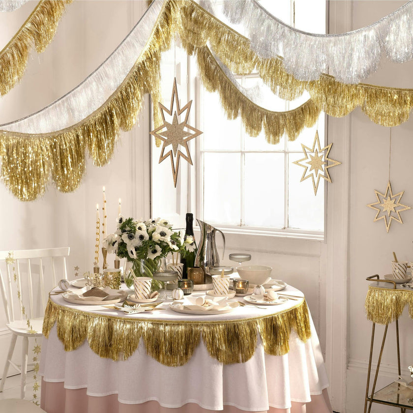 Silver Iridescent Tinsel Scallop Garland