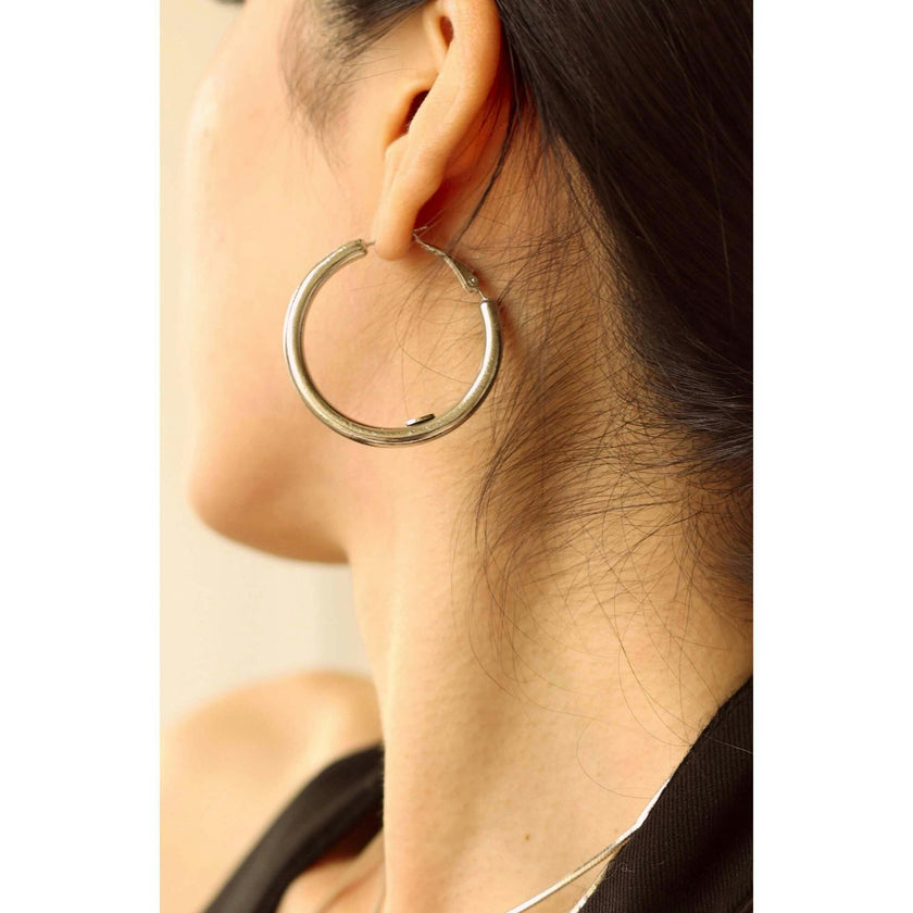Retro Medium Hoop Earrings