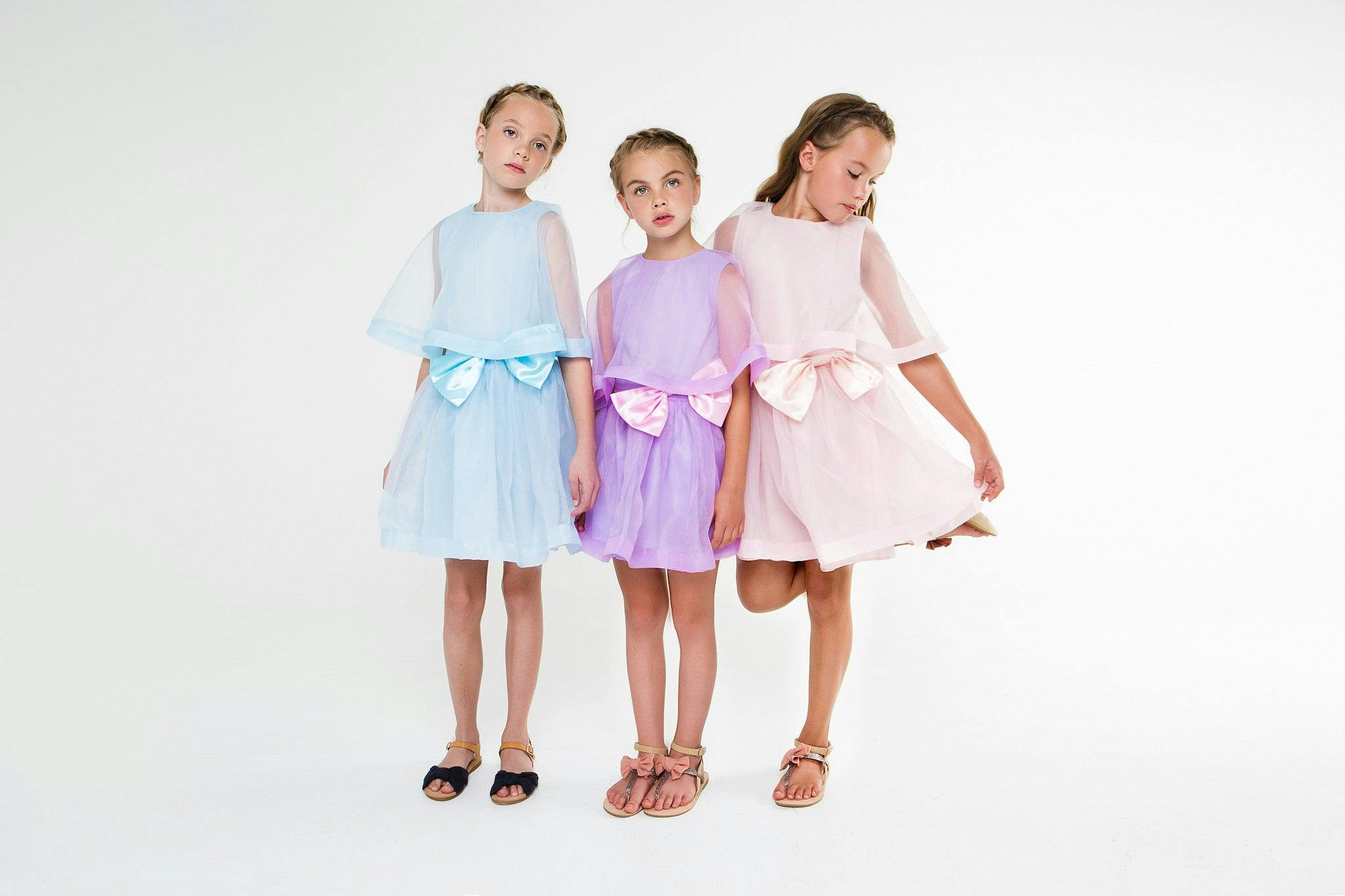 Madeleine (light blue)