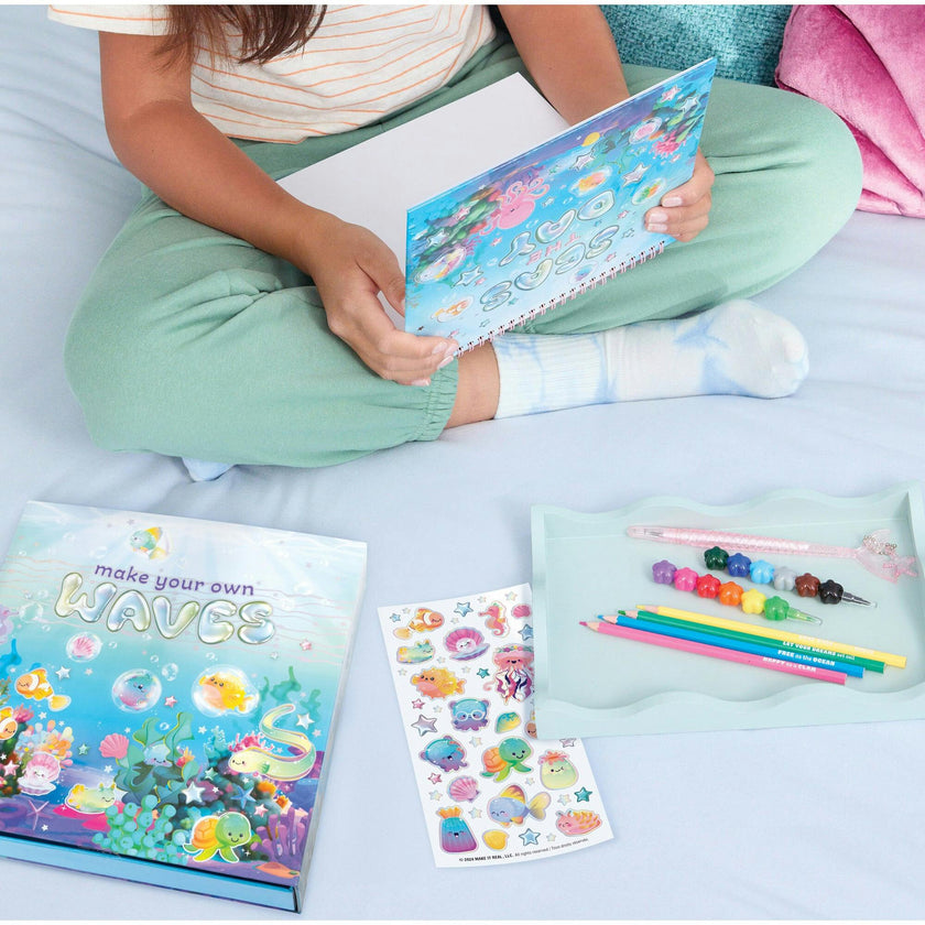 3C4G: Seas The Day! Aquatic Artist Drawing Set
