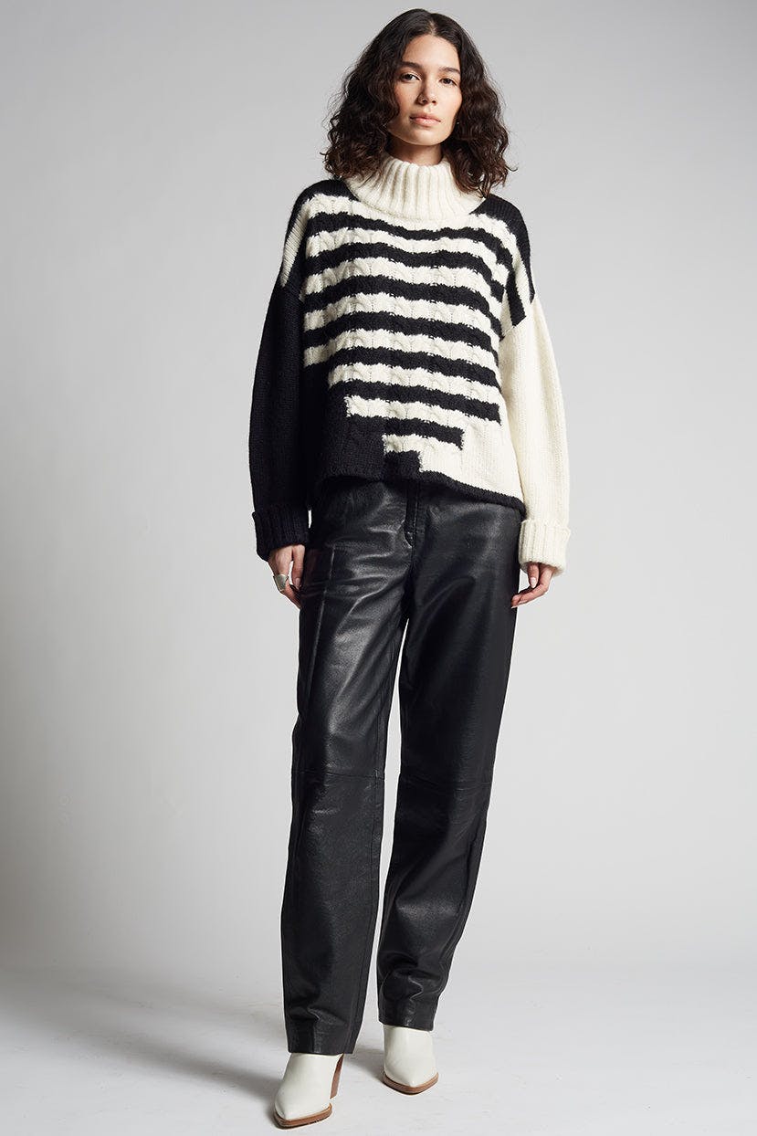 MAEVE SWEATER | ONE LEFT!