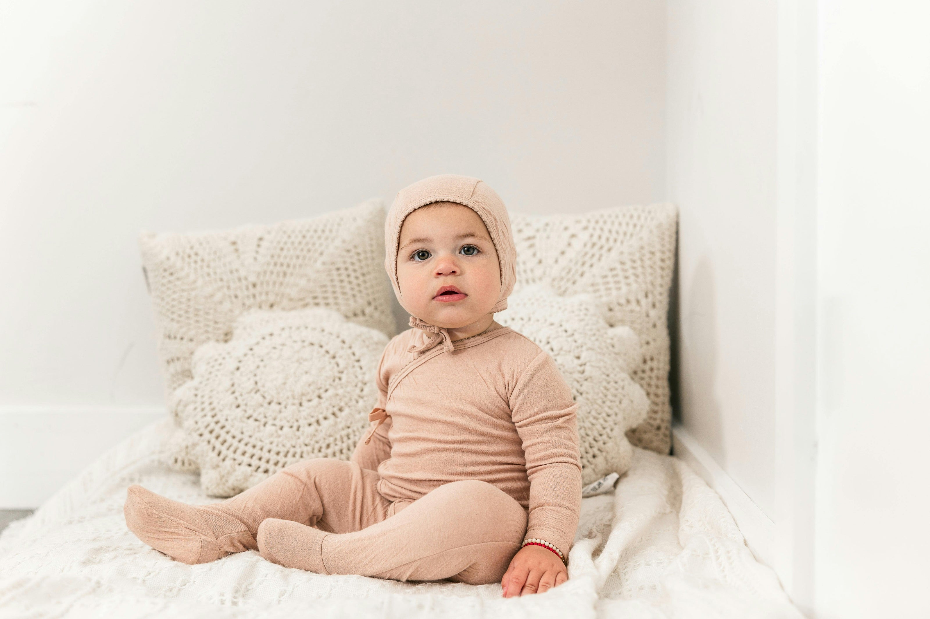 Crinkled Jersey Wrap Onesie With Bonnet White