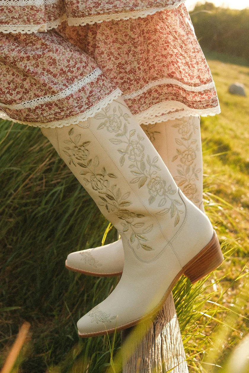 Avery Boot in Cream