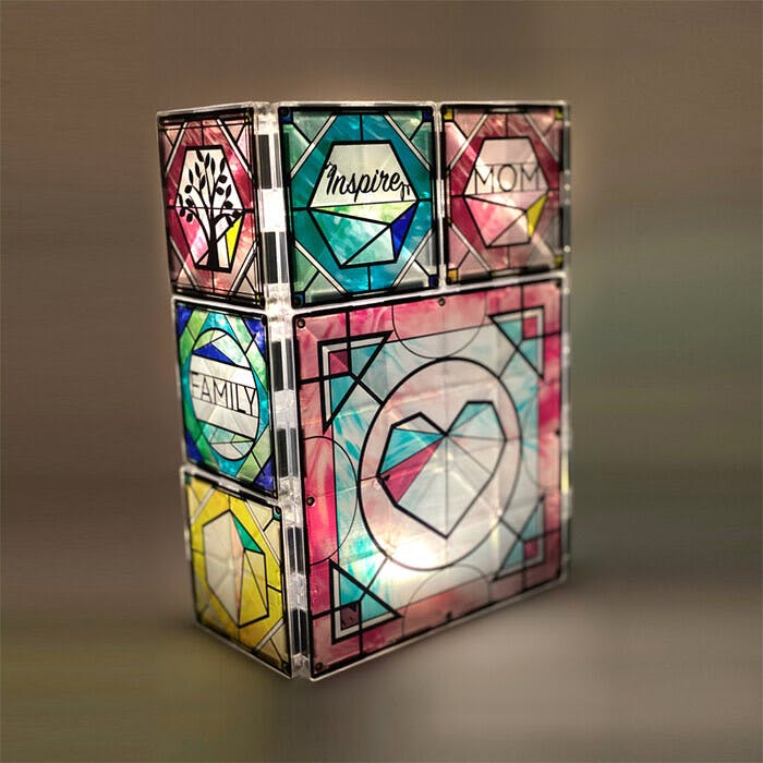 Magna-Tiles® Love For Mom Luminary