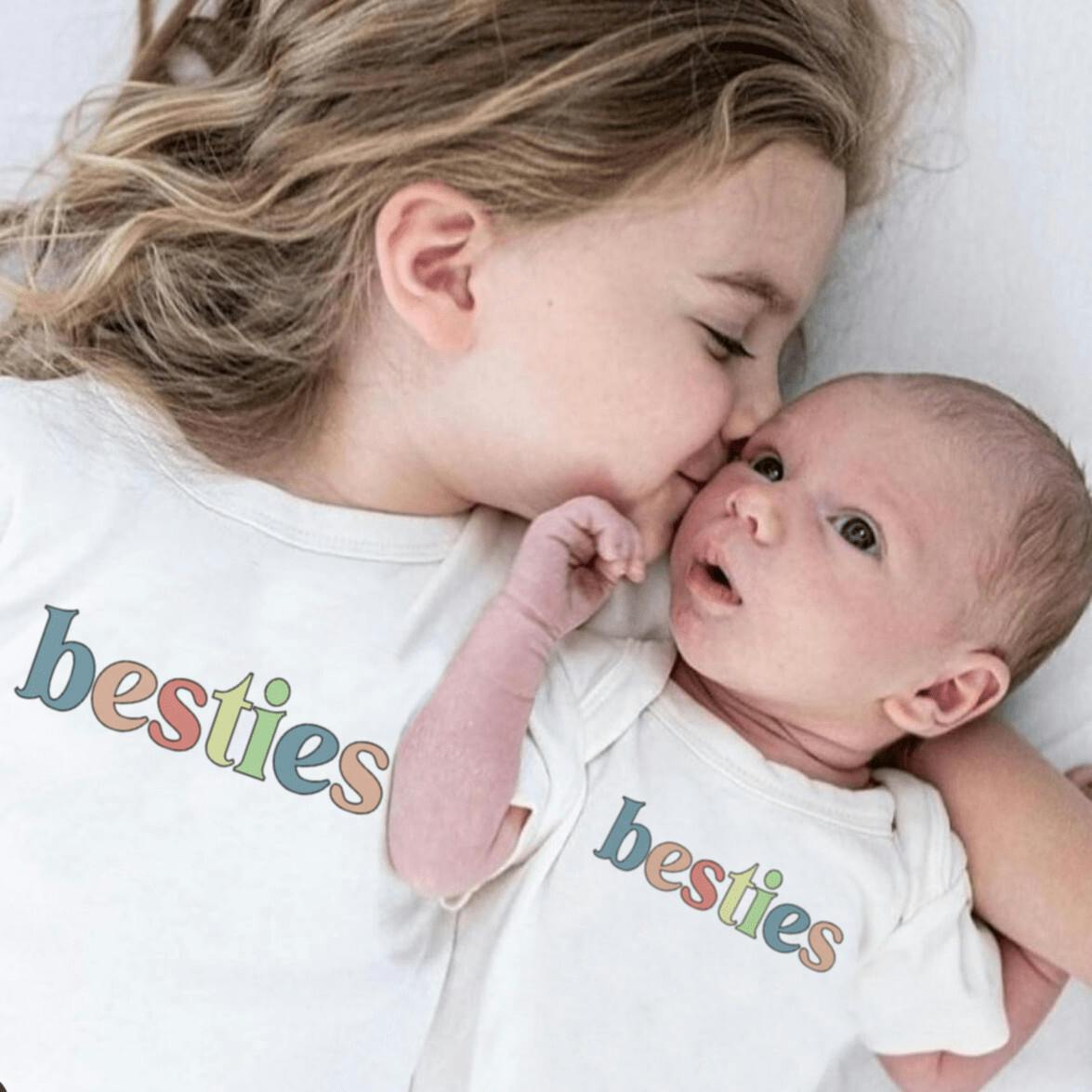 graphic tee | besties