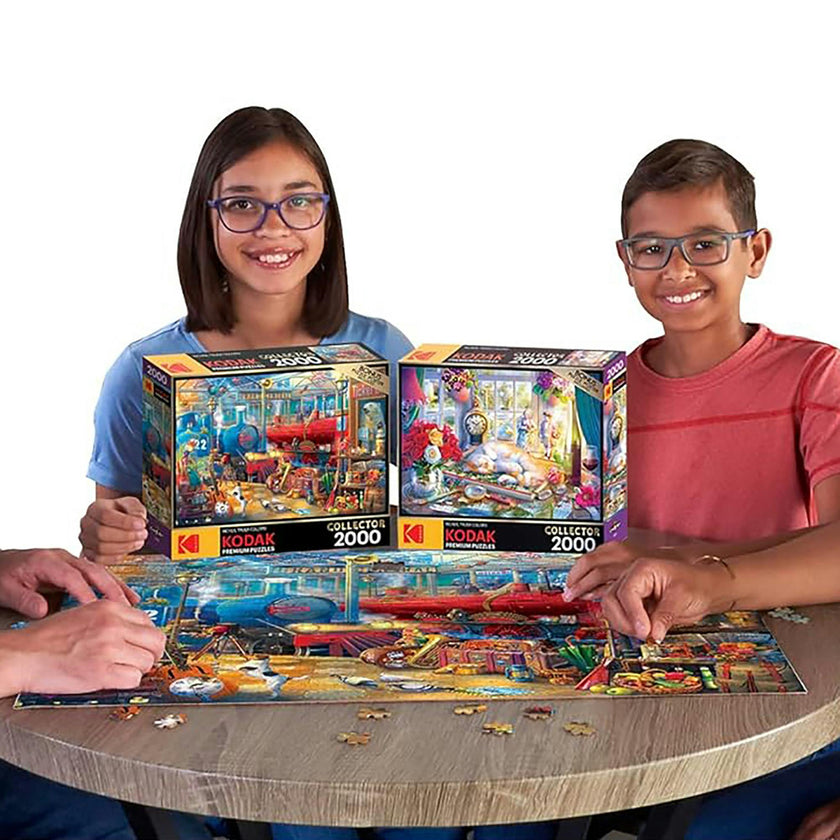 RoseArt: Train Station - 2000 Piece Puzzle