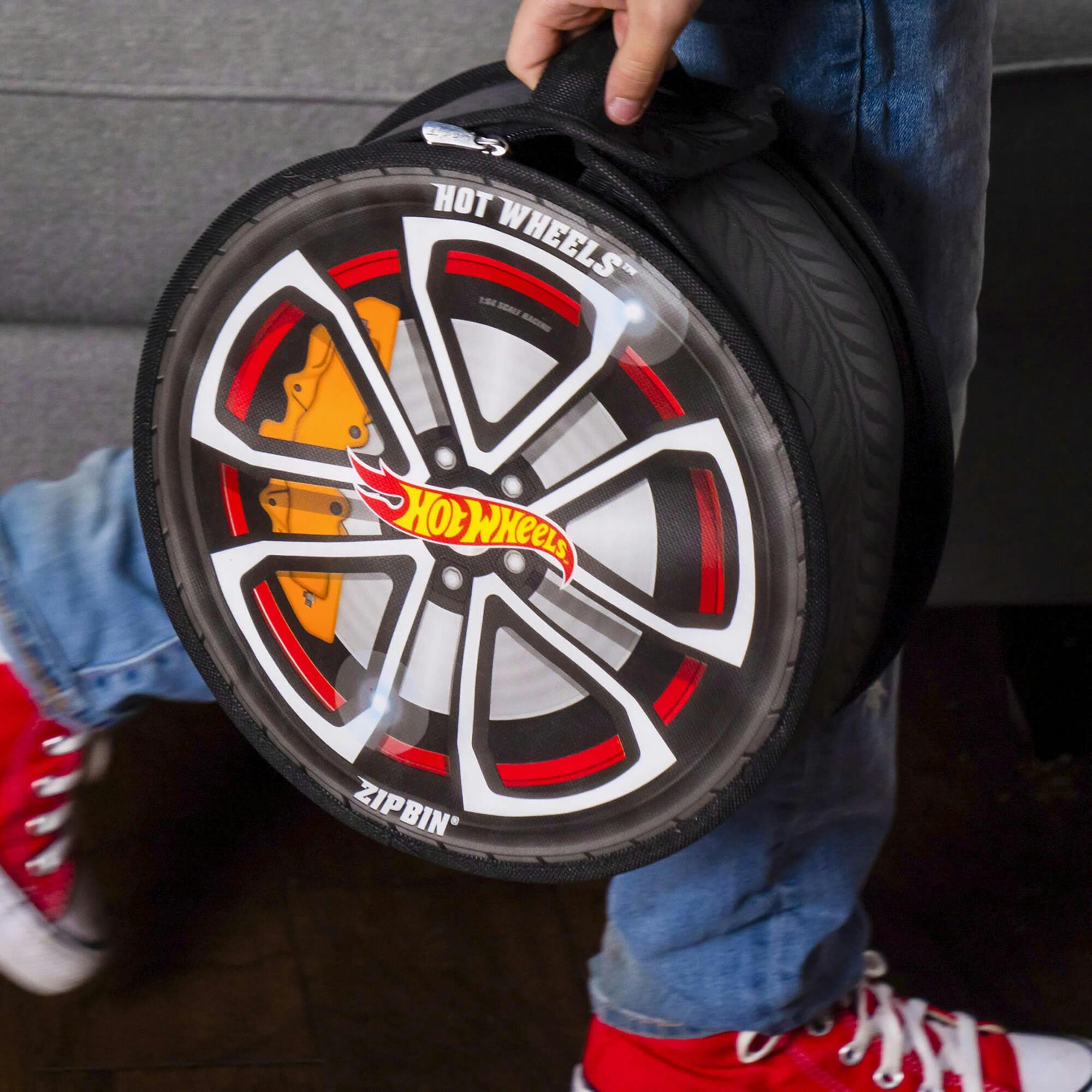 ハピネット ホバークラフト WILD ATTACKER HW-02 ZipBin Hot Wheels: Wheelie Track Pack Storage Case & Racetrack Mat