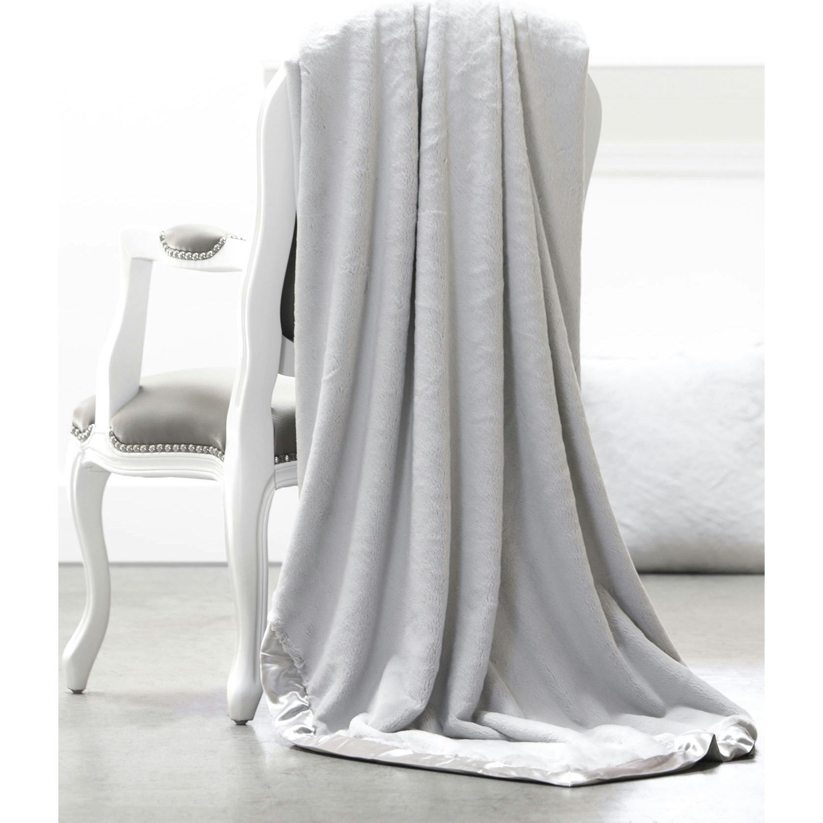 Luxe Throw/Big Kid Blanket
